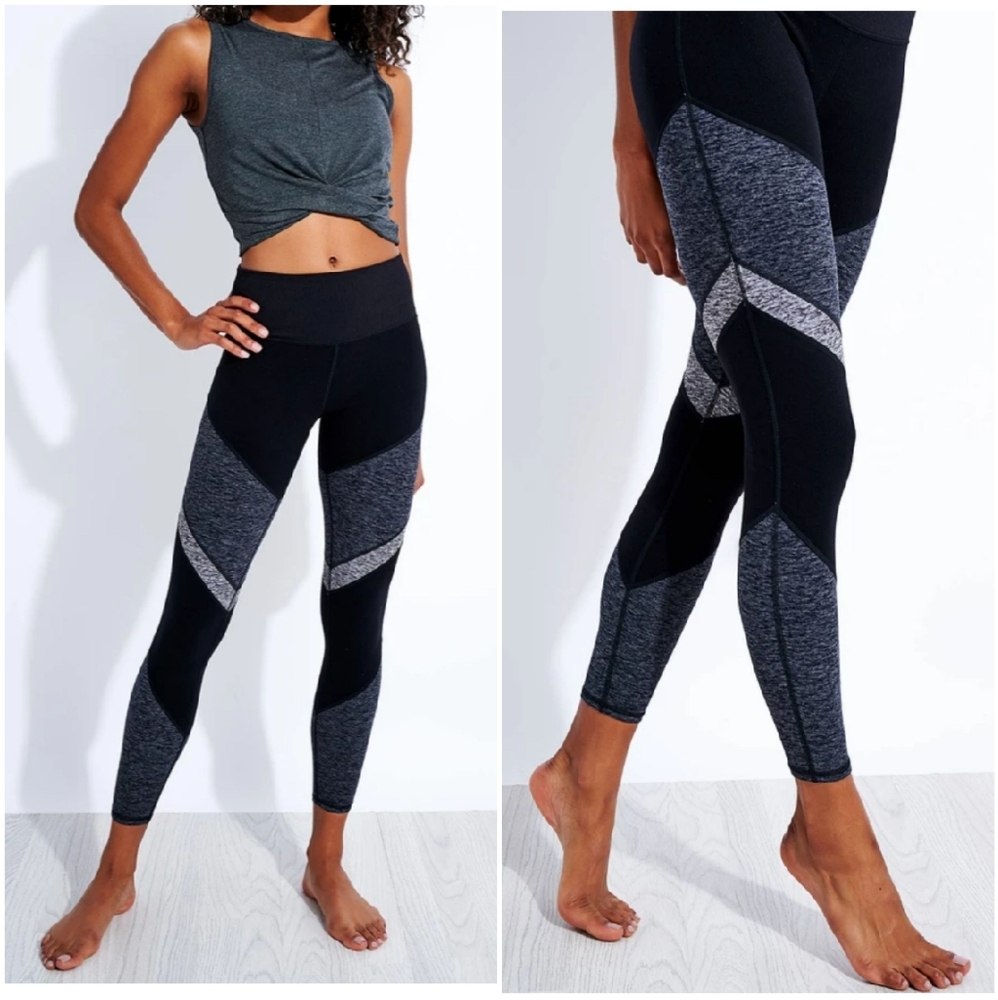 Alo YOGA SHEILA LEGGINGS